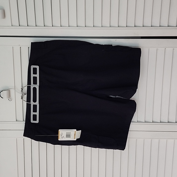 Jones New York black cargo shorts new with tag.drawstring adjust waist. Size 16W - Picture 2 of 5